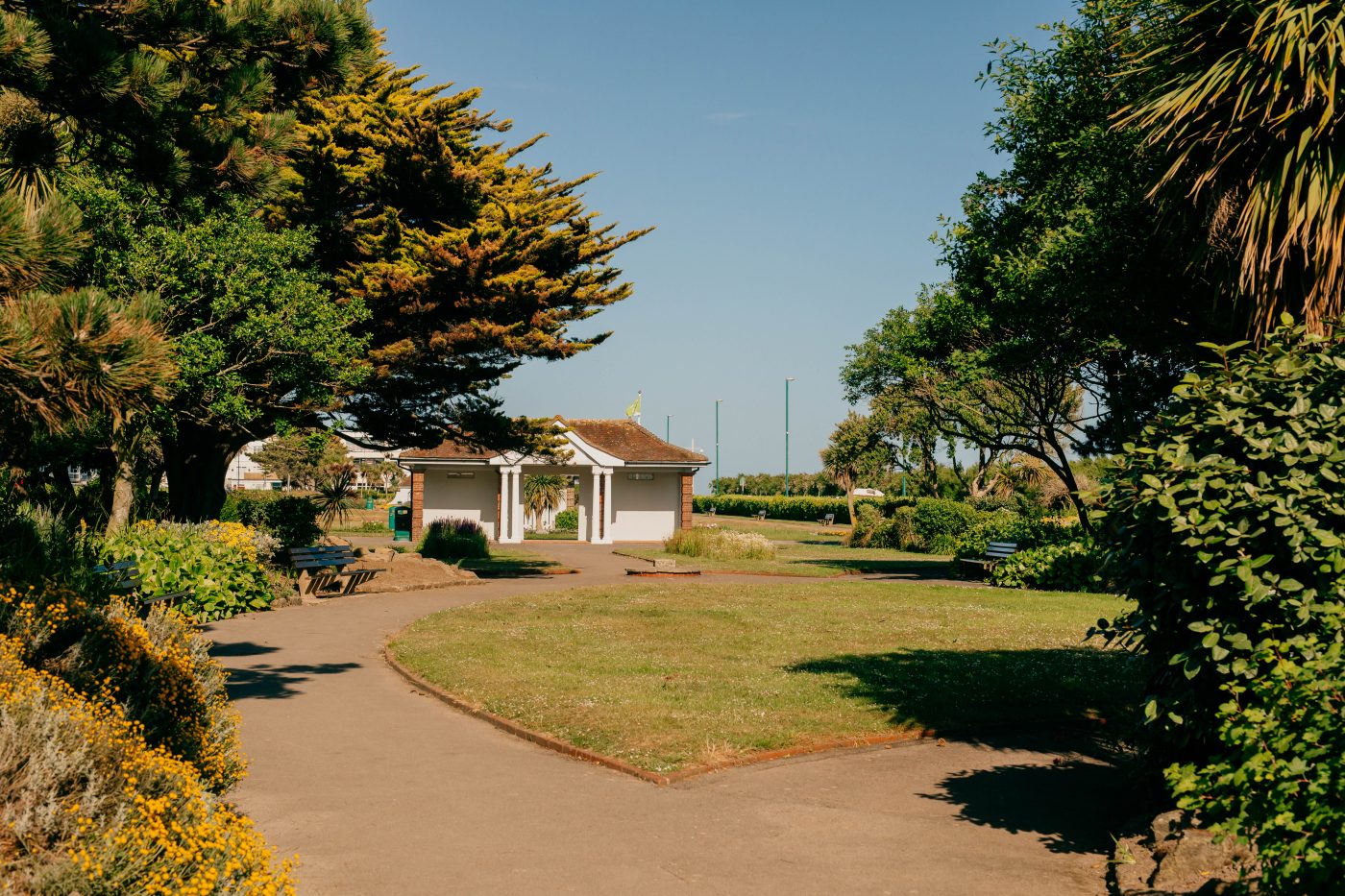 Marine Park Gardens, Bognor Regis. 20th June 2022. Peter Flude