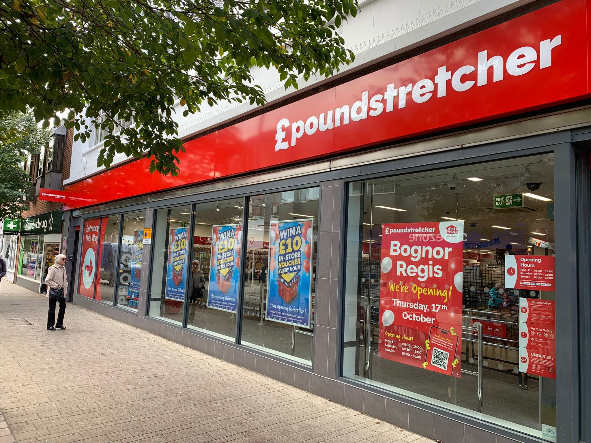 Poundstretcher See & do Love Bognor Regis